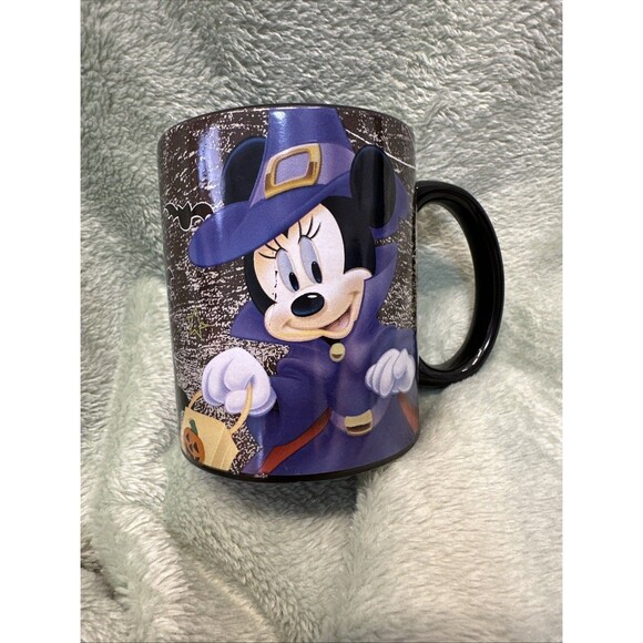 Disney Halloween Mug Witch Minnie Mouse "Feelin' Spooky" Rsquared Zrike Brand - Picture 1 of 7